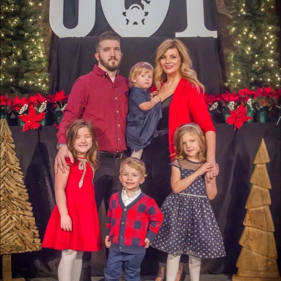 Meet your Posher, Tamara - Picture 2 of 2